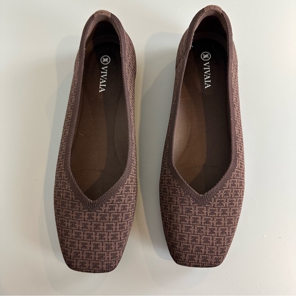 Vivaia Margot Square Toe Brown Chain Ballet Flats - Picture 4 of 7